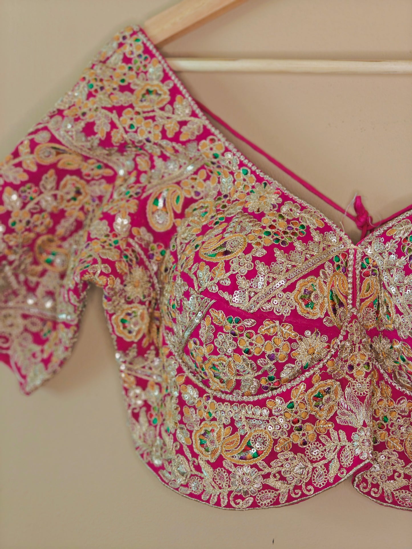 Sabhyasachi-Style Blouse – Ready-to-Wear Elegance