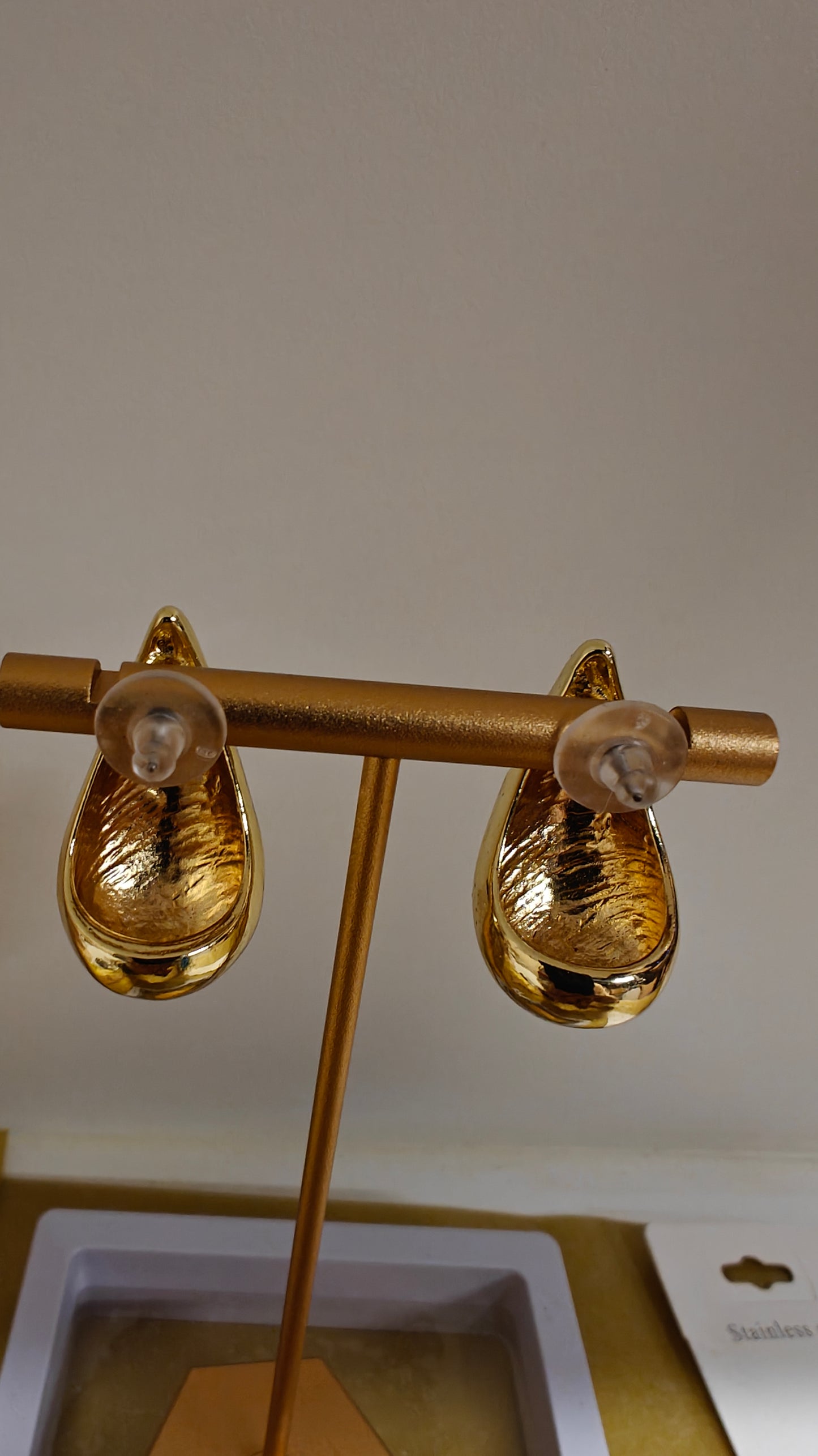 Tear Drop Floral Design 18k Gold Plated Earrings