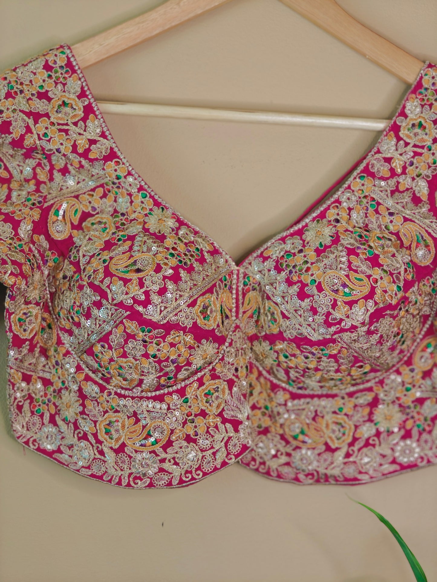Sabhyasachi-Style Blouse – Ready-to-Wear Elegance