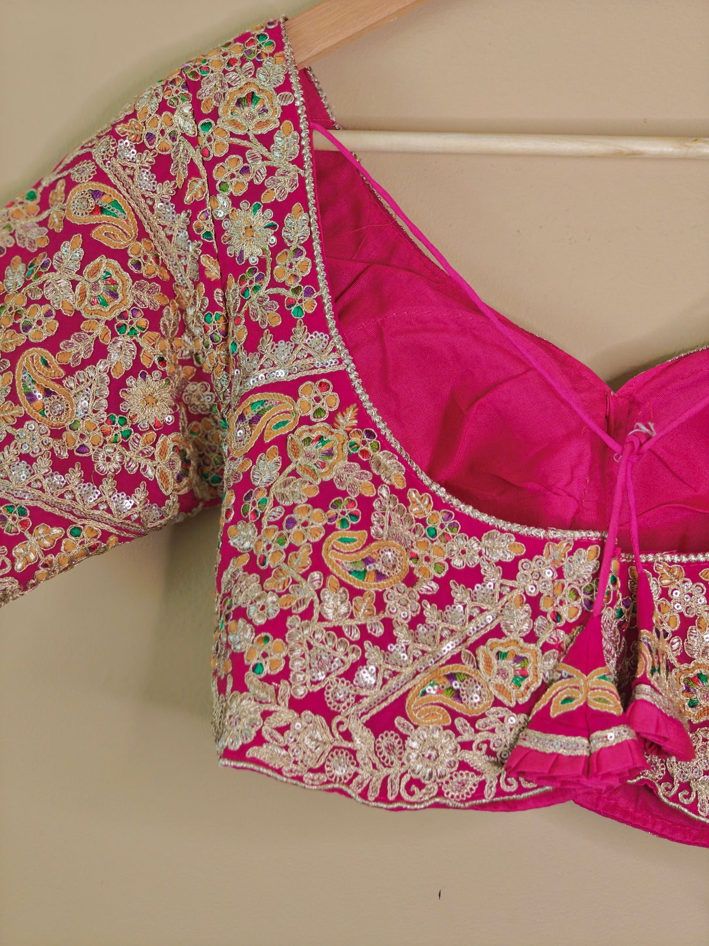 Sabhyasachi-Style Blouse – Ready-to-Wear Elegance