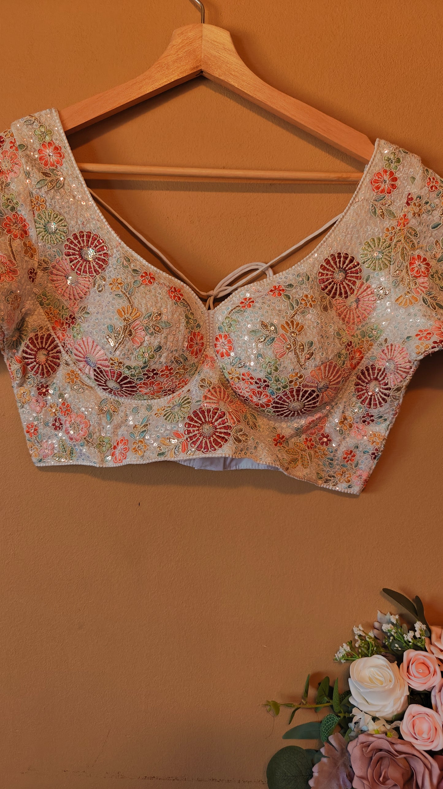 White Sabhyasachi-Style Blouse – Ready-to-Wear Blouse