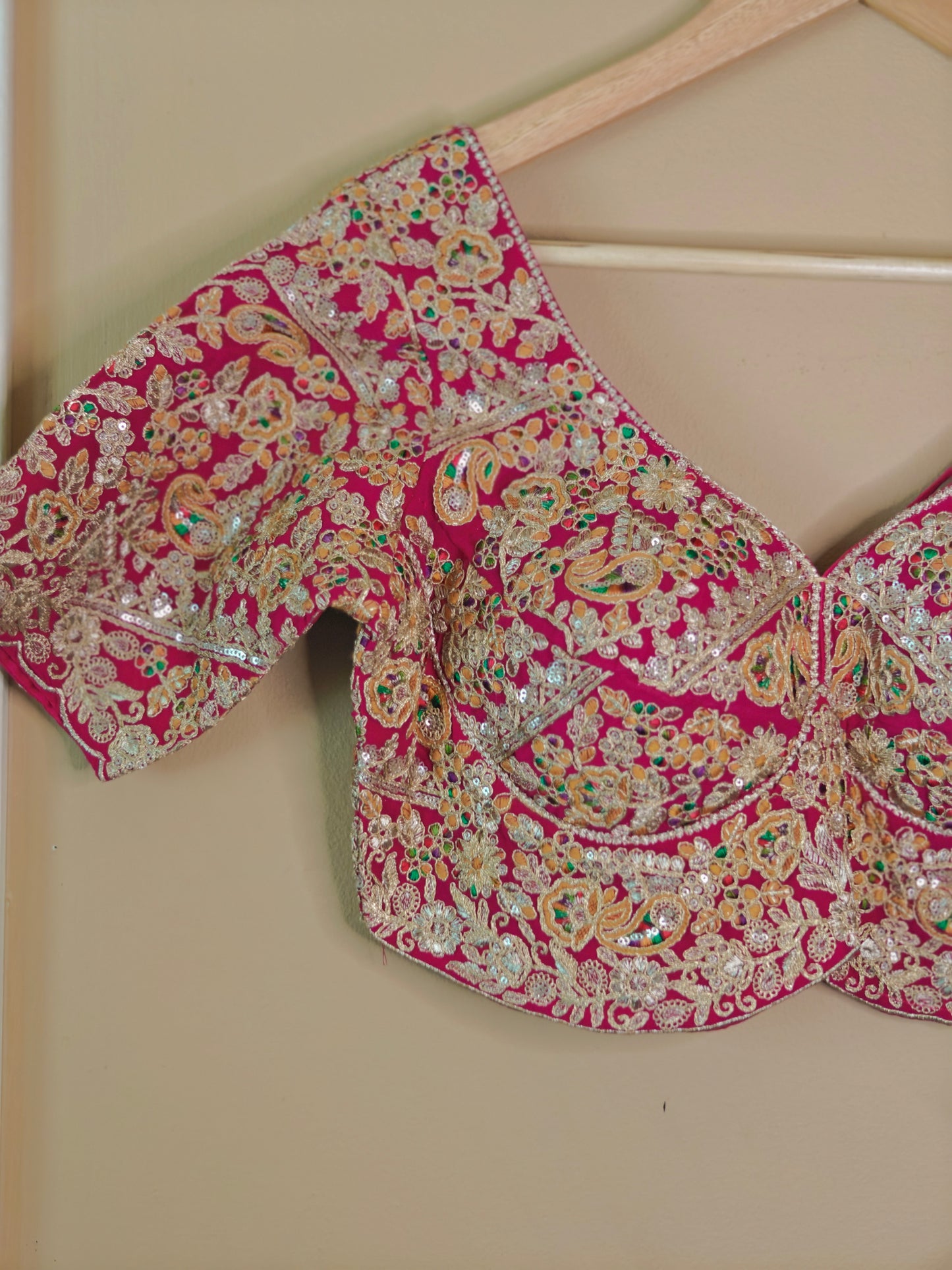 Sabhyasachi-Style Blouse – Ready-to-Wear Elegance