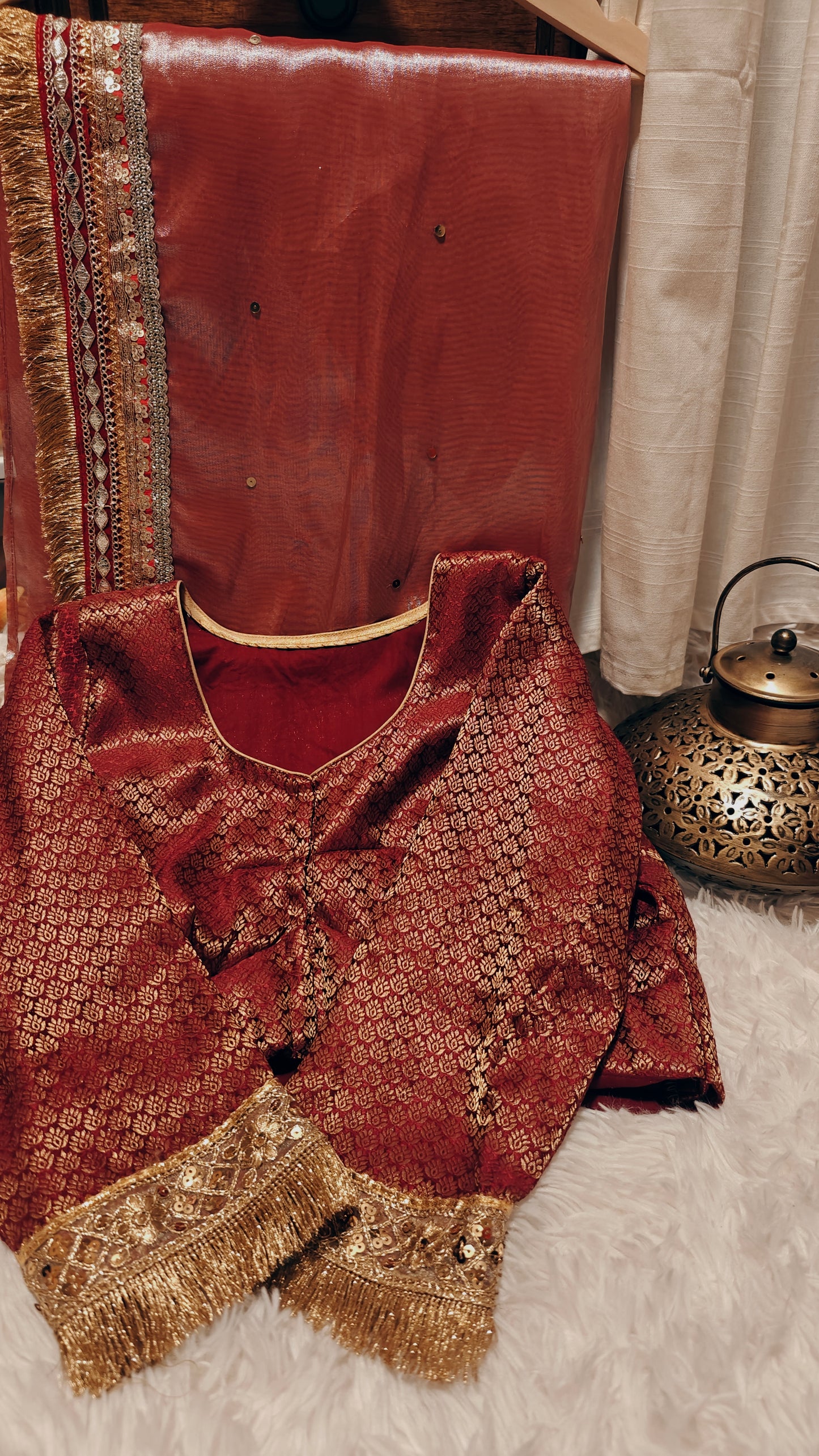 Shimmer Gold Tissue Saree With Stitched Blouse