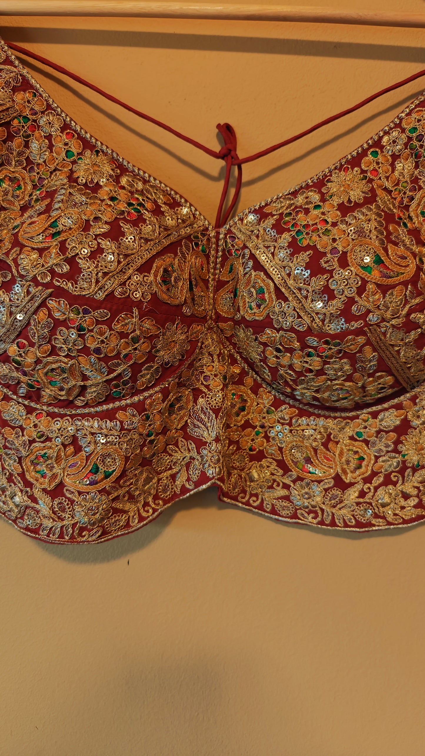 Sabhyasachi-Style Blouse – Ready-to-Wear Elegance
