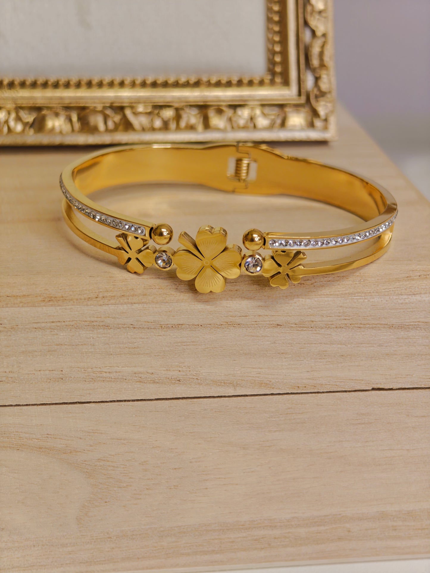 Flower Bangle With 18k Gold Plated Stainless Steel