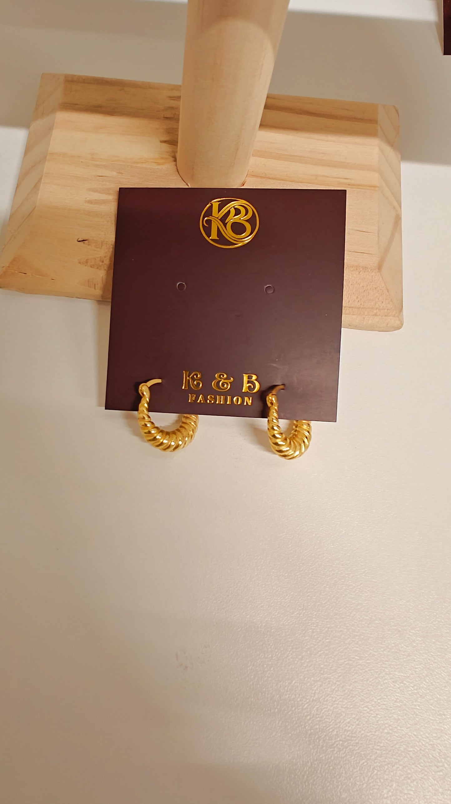 Twisted Earring With 18k Gold Plated Brass