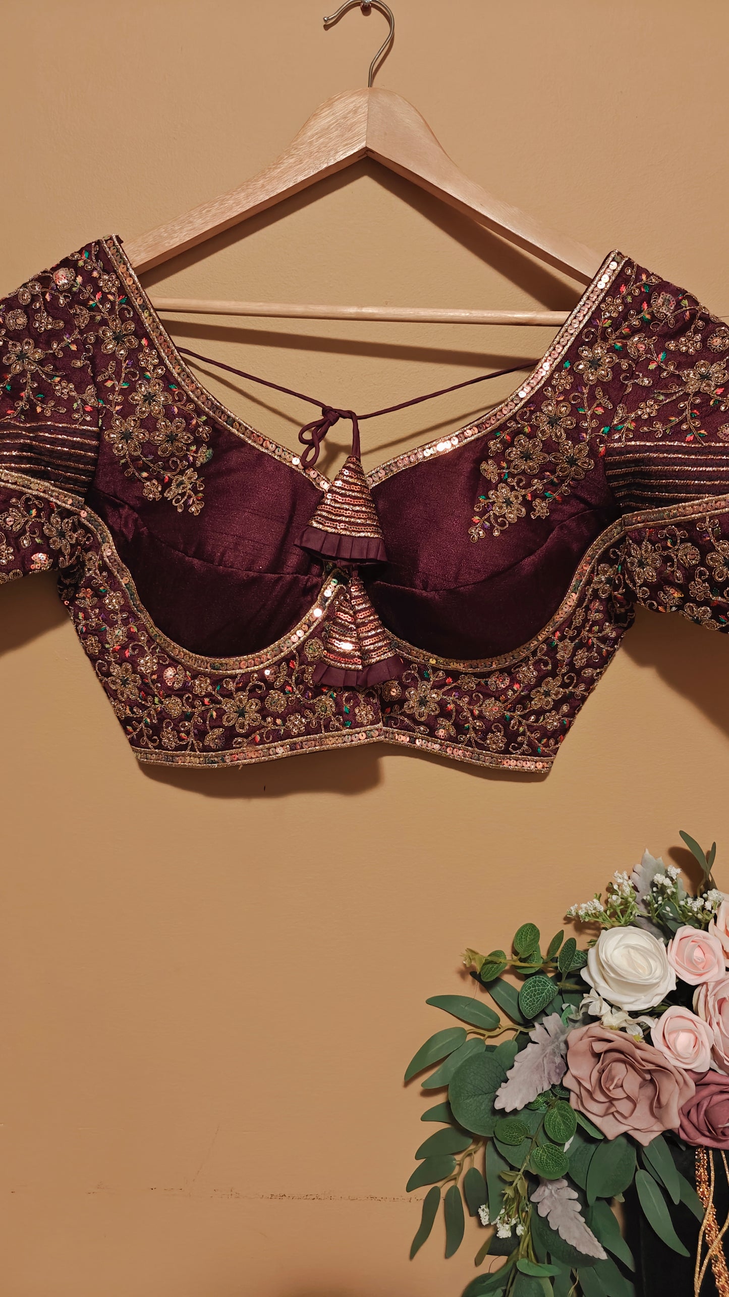 Sabhyasachi-Style Blouse – Ready-to-Wear Elegance