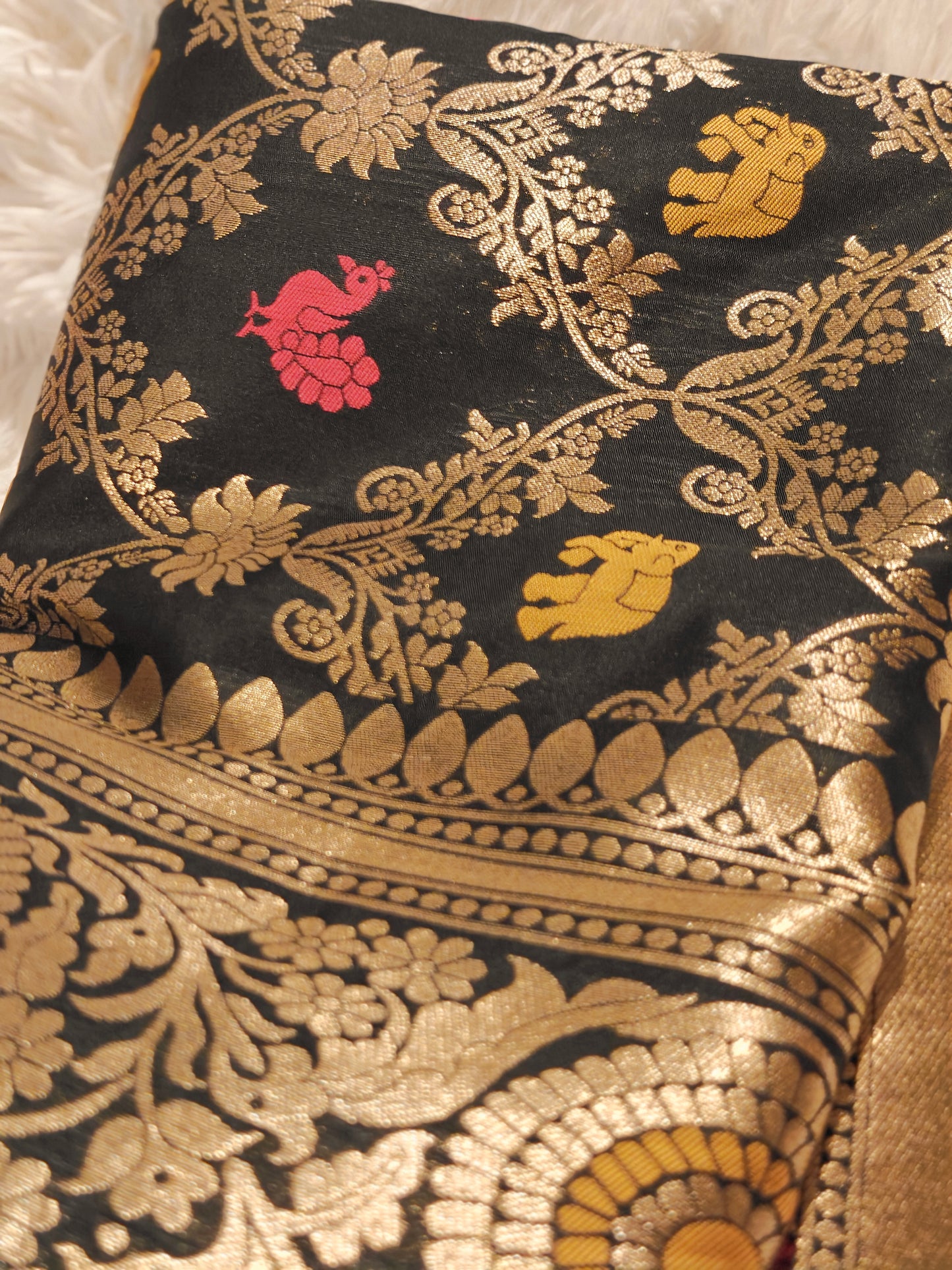 Black Floral Party Wear Pure Banarasi Silk Saree