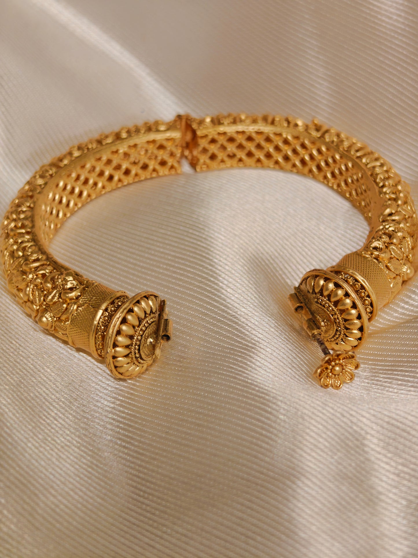 Rajwadi Brass Bangles