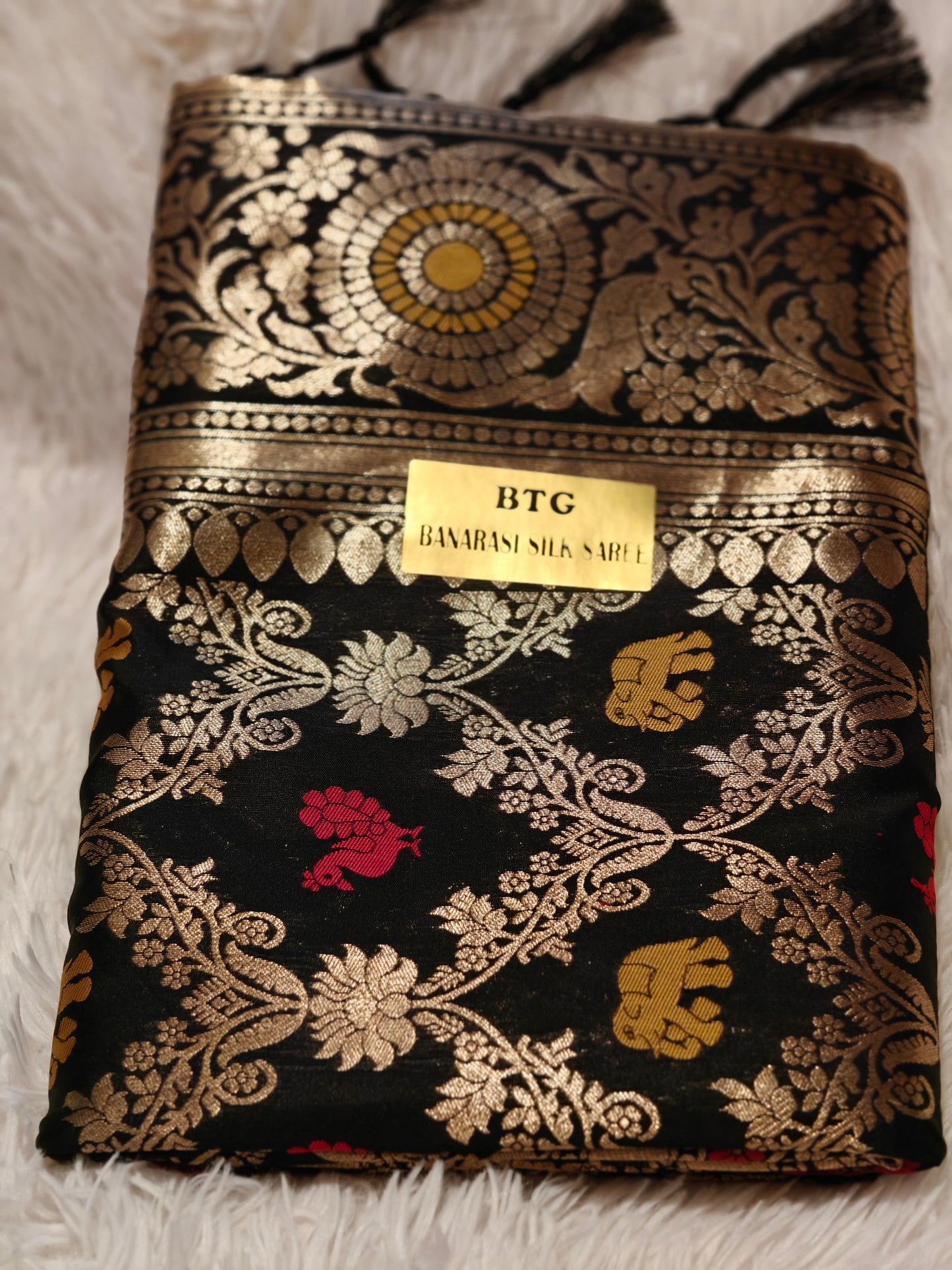 Black Floral Party Wear Pure Banarasi Silk Saree