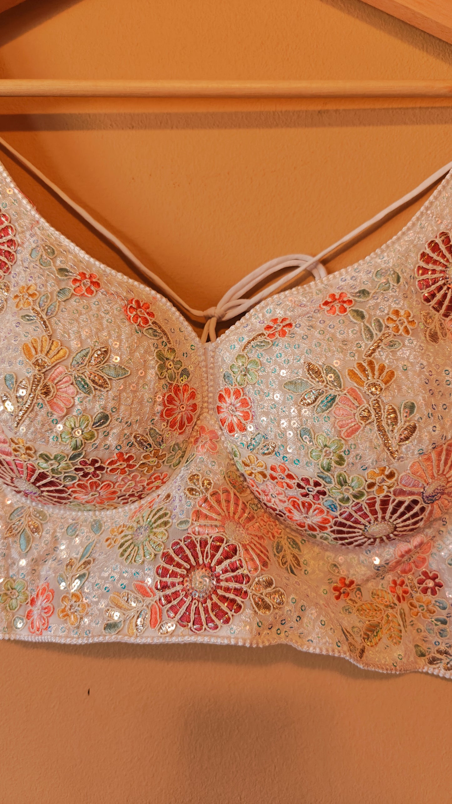 White Sabhyasachi-Style Blouse – Ready-to-Wear Blouse