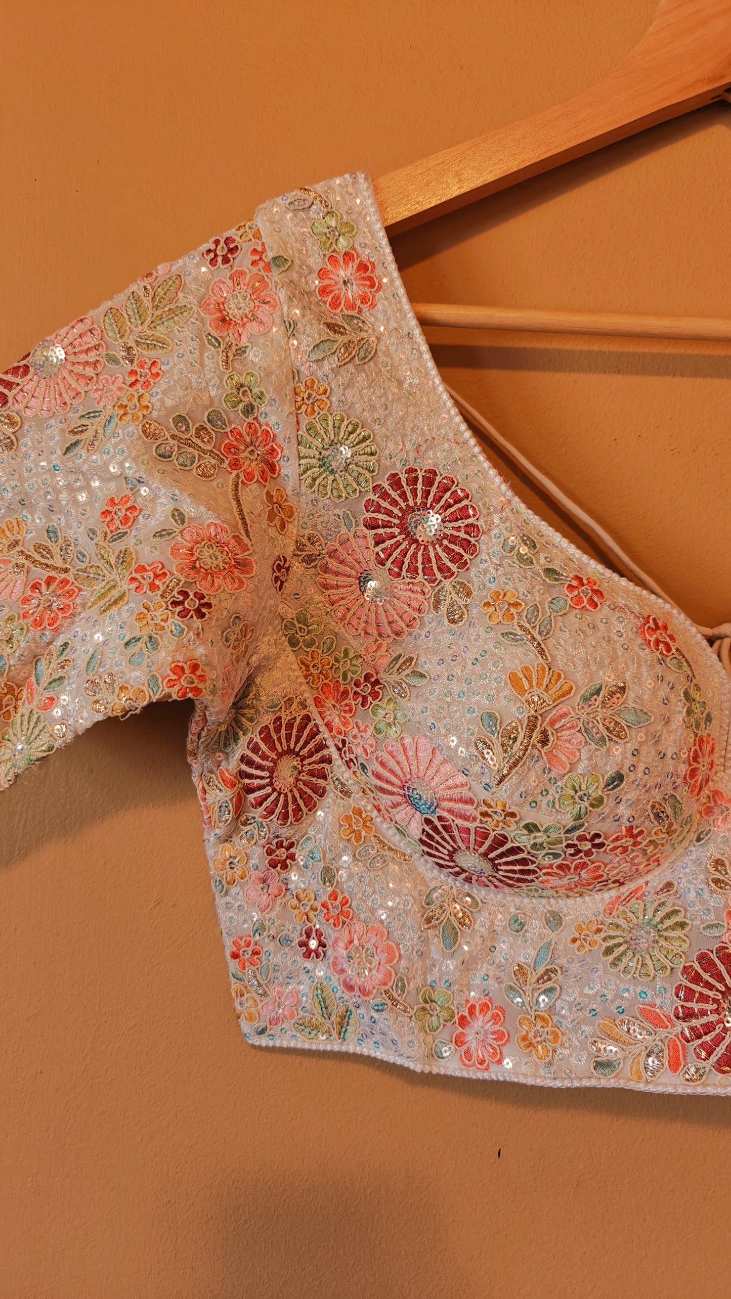 White Sabhyasachi-Style Blouse – Ready-to-Wear Blouse