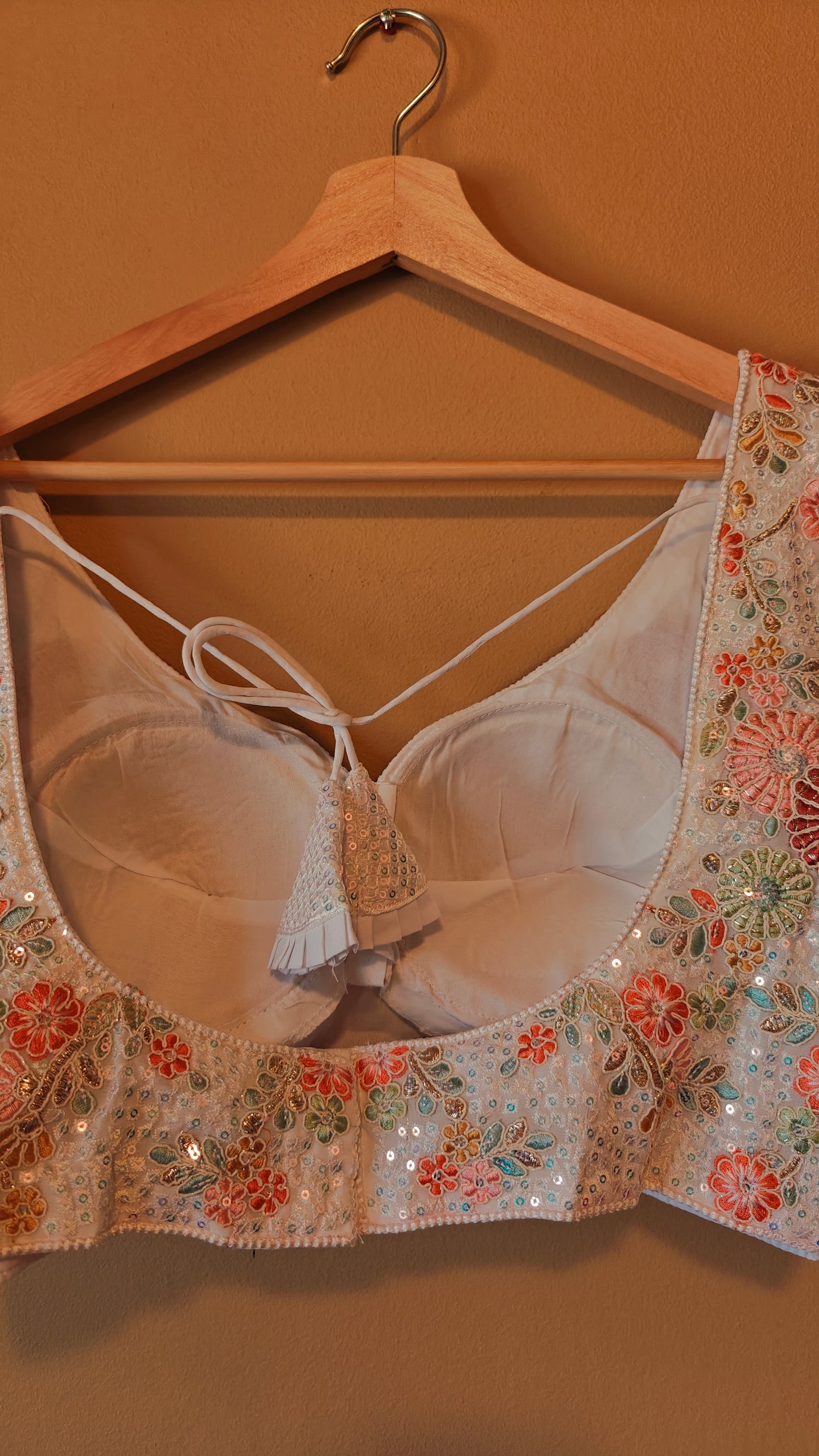 White Sabhyasachi-Style Blouse – Ready-to-Wear Blouse